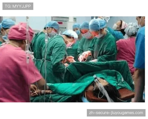 儿子氧舱中被困爆炸，母亲试图施救却被烧伤，氧舱内发生紧急意外情况时处理方案